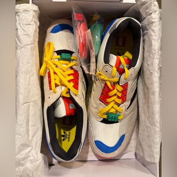 ✨New Adidas Legendary Lego Men Sneakers Legos & extra laces. LE Various Sizes ✨ - Picture 3 of 8